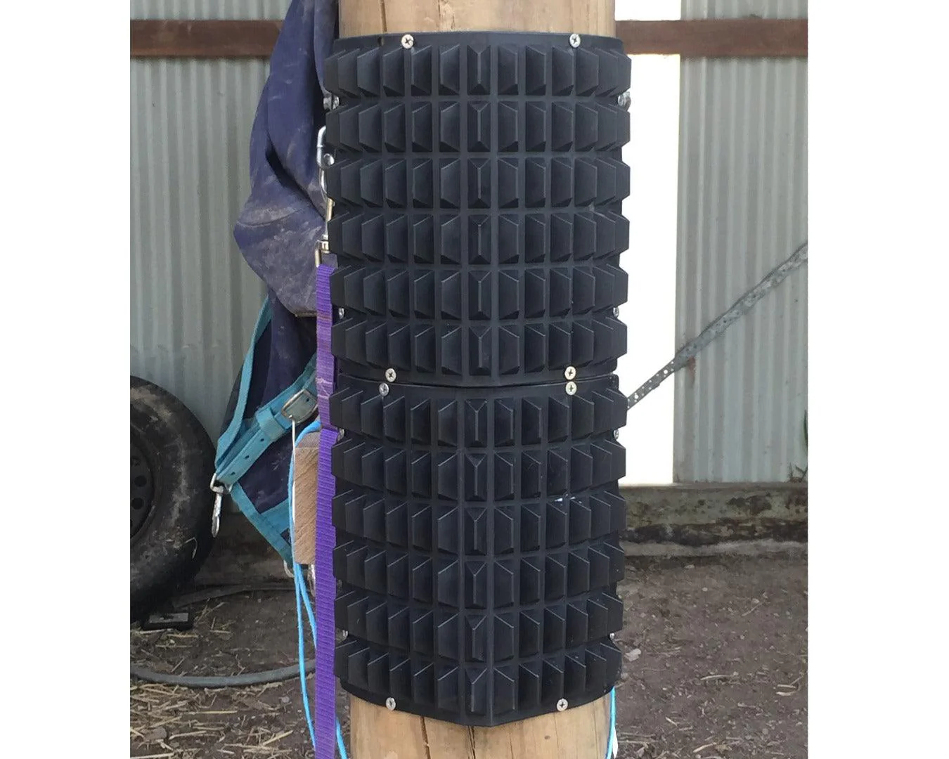 Equine Stall Back Scratcher - Pack of 3 - Image 2